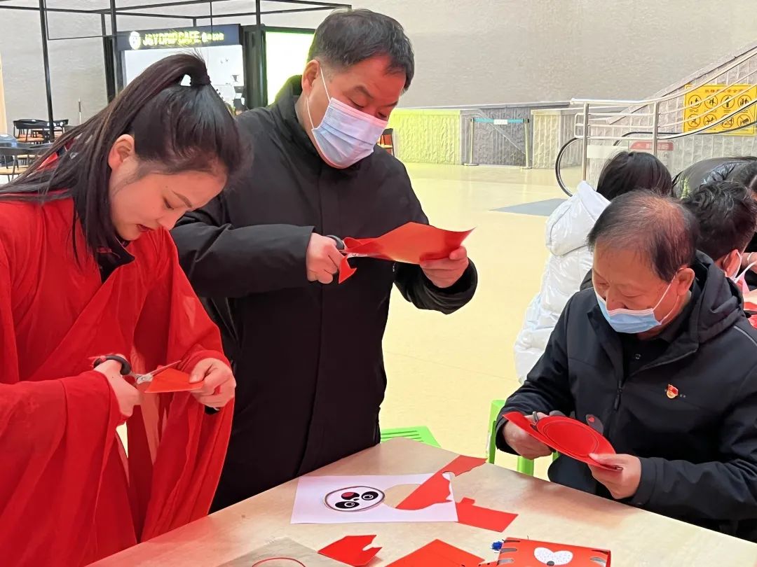福虎迎春闹元宵，博物馆里过十五