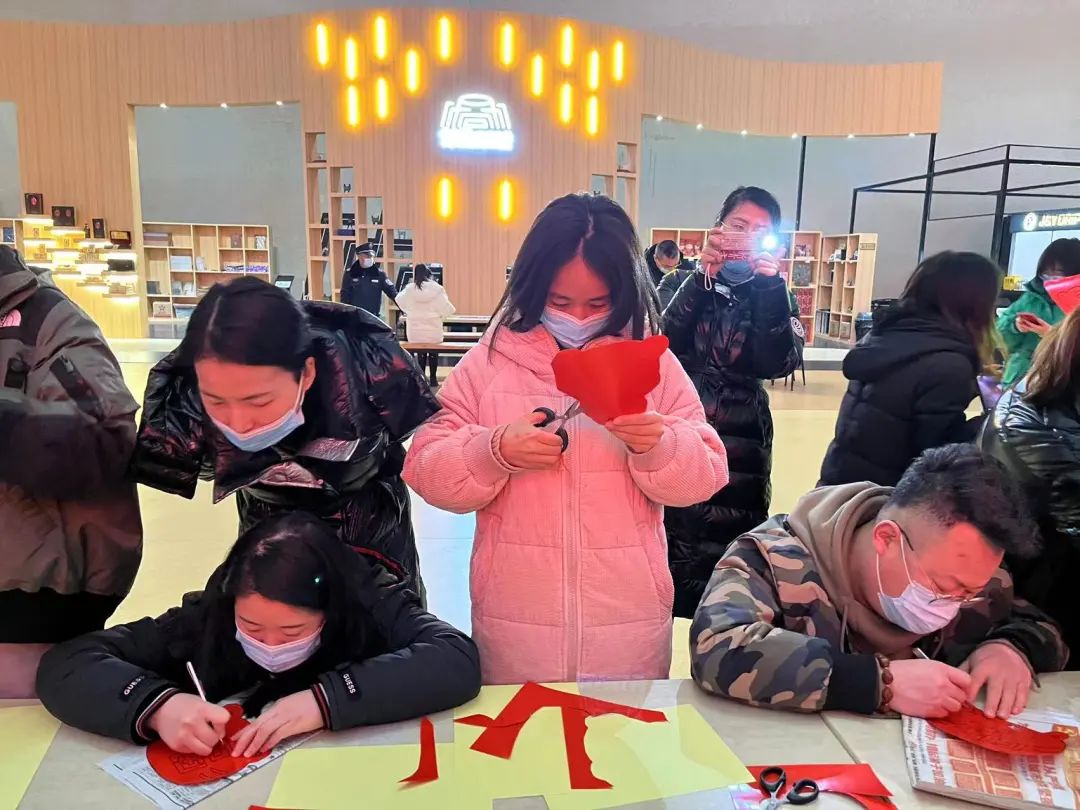 福虎迎新春，文化过大年。