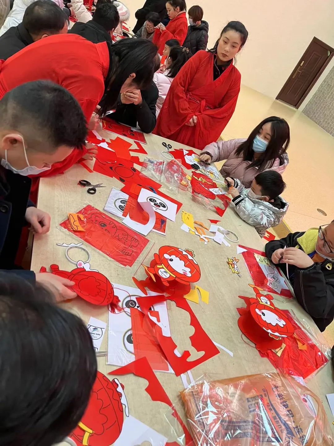 福虎迎春闹元宵，博物馆里过十五