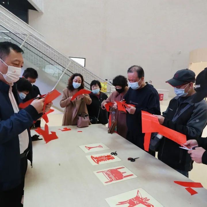 “九九重阳节，感恩敬老传孝道”