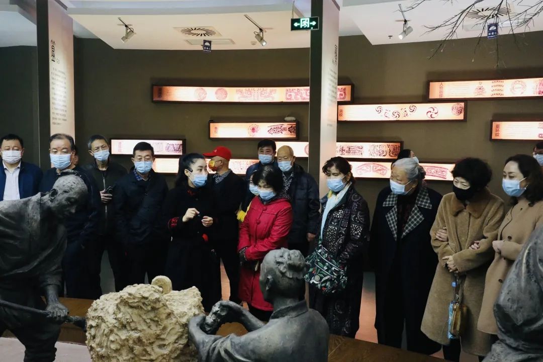 “九九重阳节，感恩敬老传孝道”