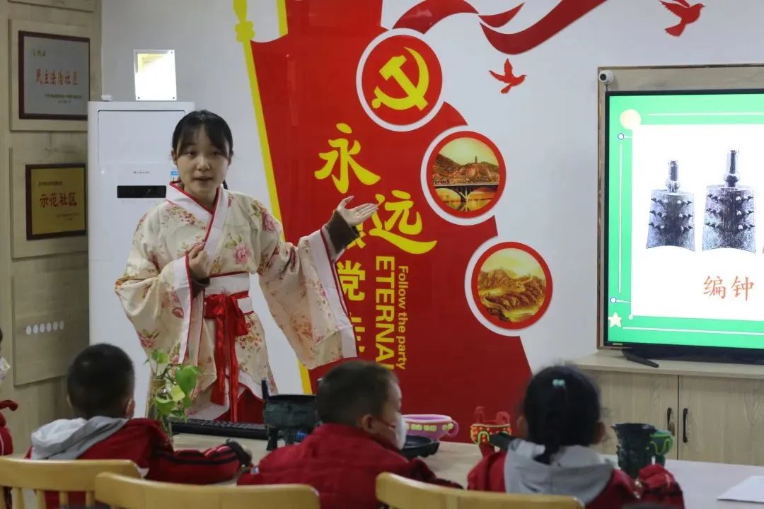 践行二十大精神  历史文化进社区——寻梦青铜  遇见传统