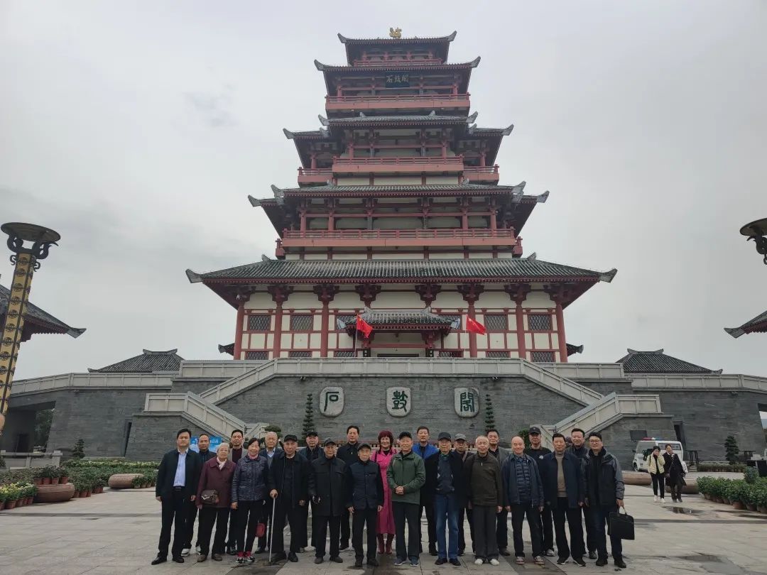“九九重阳节，感恩敬老传孝道”