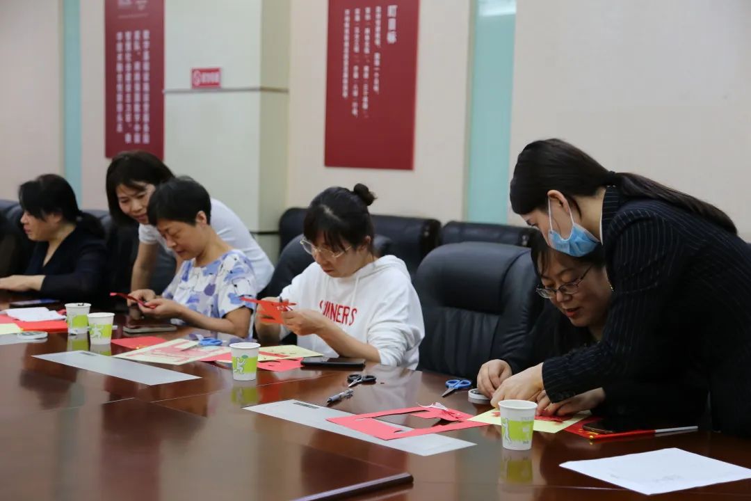 九九重阳送温情，浓浓关怀暖人心